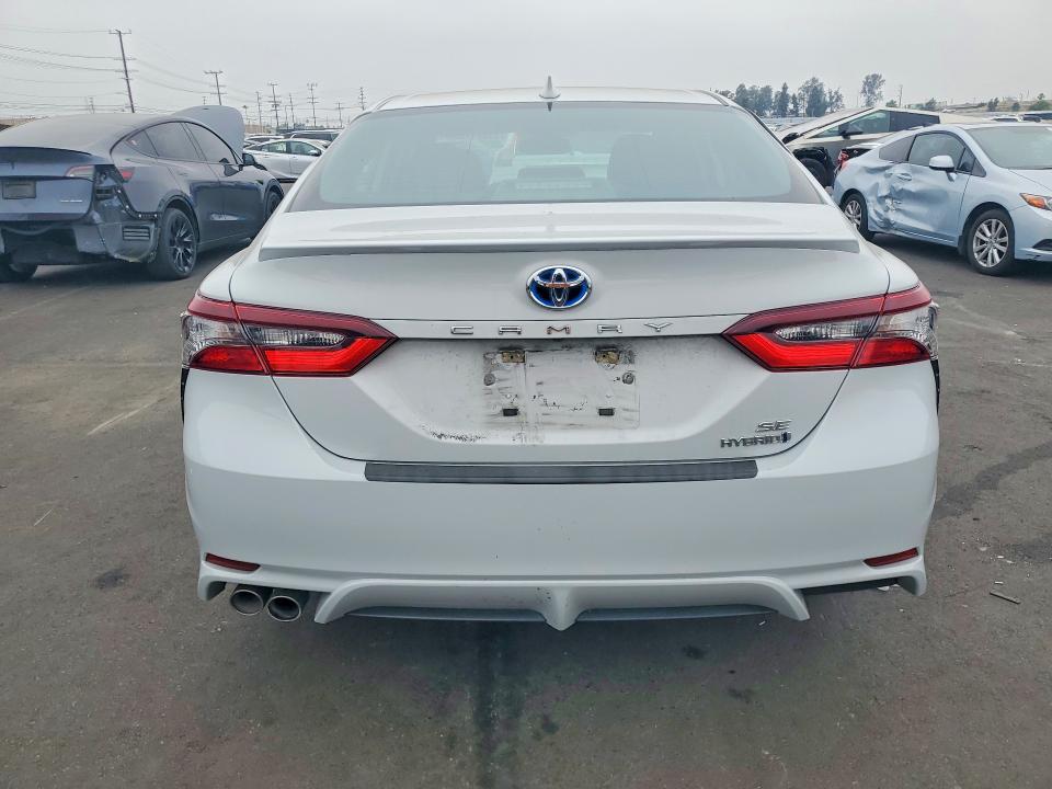 53381106 :رقم المزاد ، 4T1S31AK7NU043719 vin ، 2022 Toyota Camry Hybrid مزاد بيع