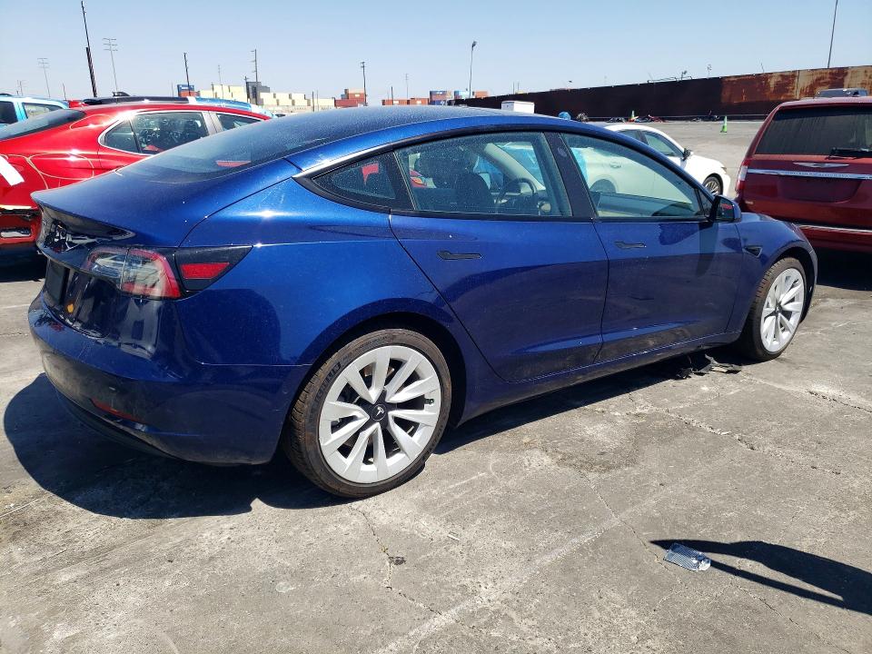 54010956 :رقم المزاد ، 5YJ3E1EA7NF143185 vin ، 2022 Tesla Model 3 مزاد بيع
