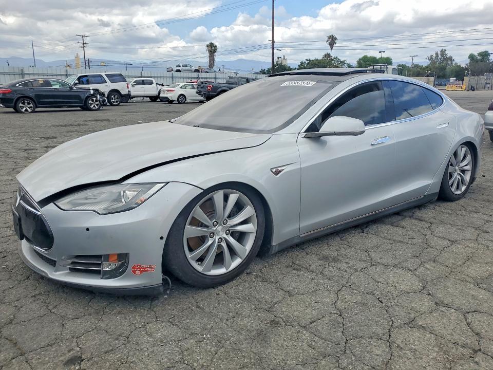 2014 Tesla Model S მანქანა იყიდება აუქციონზე, vin: 5YJSA1H1XEFP54167, აუქციონის ნომერი: 55067516