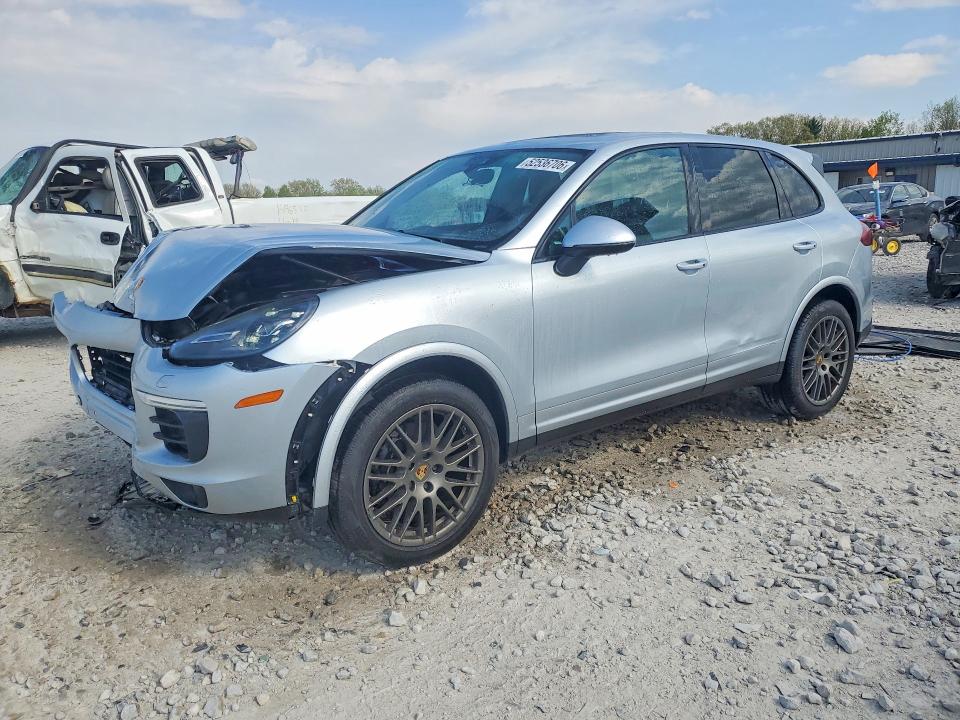52536706 :رقم المزاد ، WP1AA2A23HKA86481 vin ، 2017 Porsche Cayenne مزاد بيع