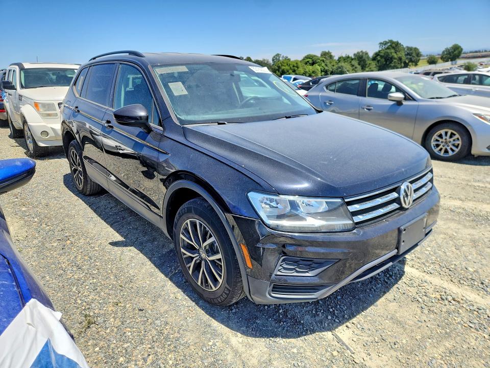 Продажа на аукционе авто 2021 Volkswagen Tiguan, vin: 3VV1B7AX5MM042820, номер лота: 53162326