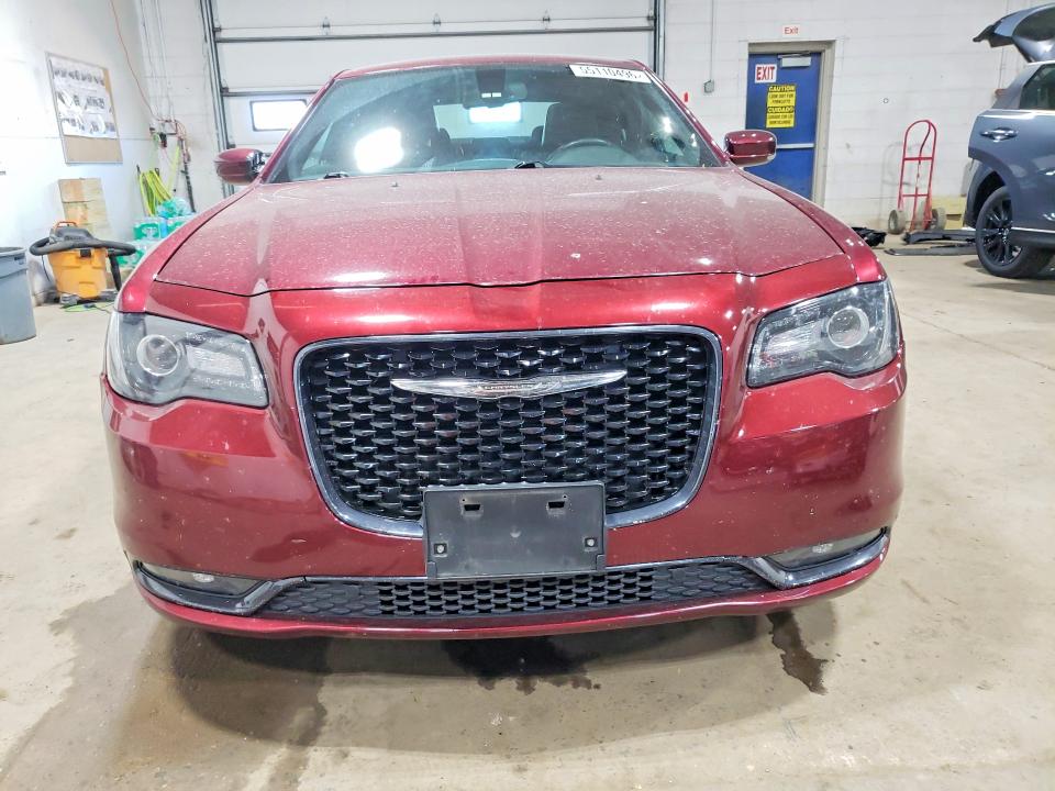 Продажа на аукционе авто 2018 Chrysler 300, vin: 2C3CCAGG2JH165448, номер лота: 55110496
