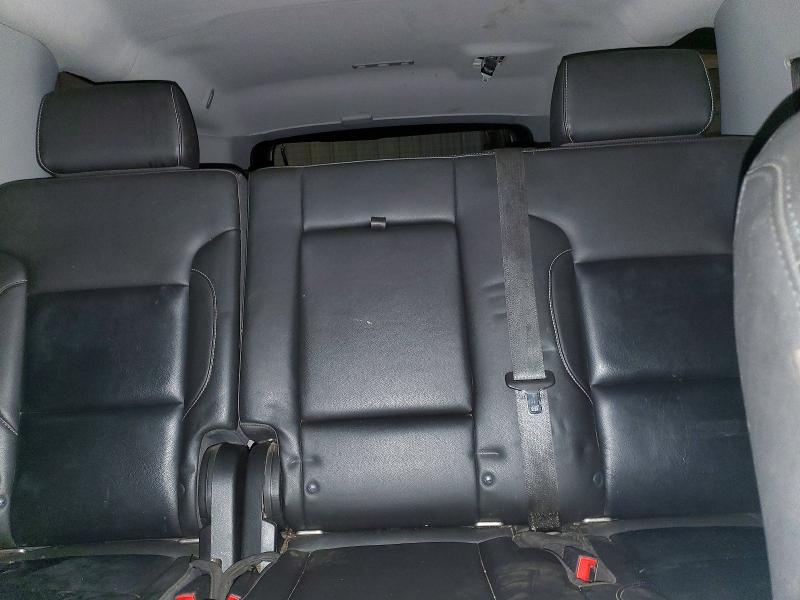 55282426 :رقم المزاد ، 1GNSKHKC8JR357682 vin ، 2018 Chevrolet Suburban مزاد بيع