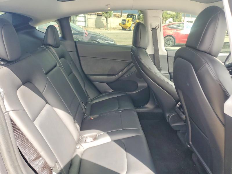 51769236 :رقم المزاد ، 5YJYGDEF8MF094008 vin ، 2021 Tesla Model Y مزاد بيع