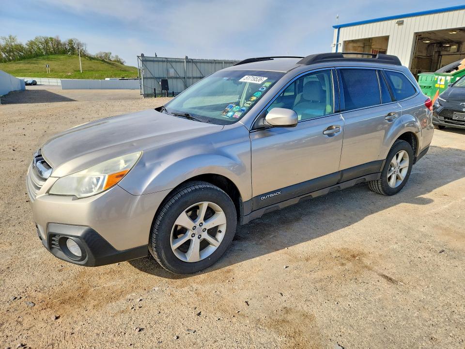 2014 Subaru Outback მანქანა იყიდება აუქციონზე, vin: 4S4BRBCC0E3289561, აუქციონის ნომერი: 51719536