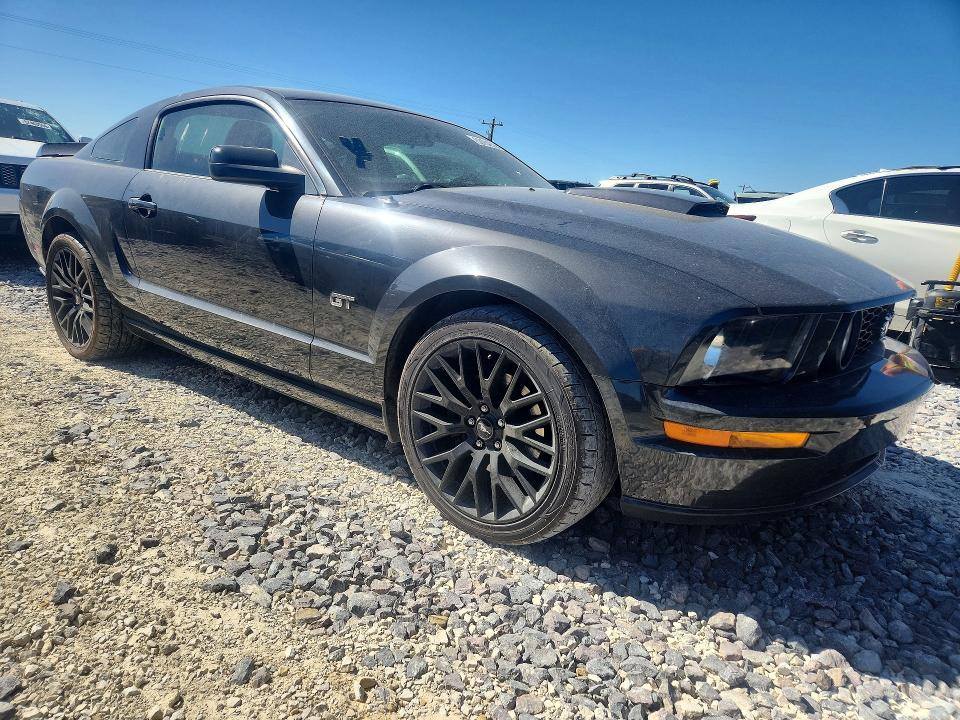 2007 Ford Mustang მანქანა იყიდება აუქციონზე, vin: 1ZVFT82H675243793, აუქციონის ნომერი: 53134976