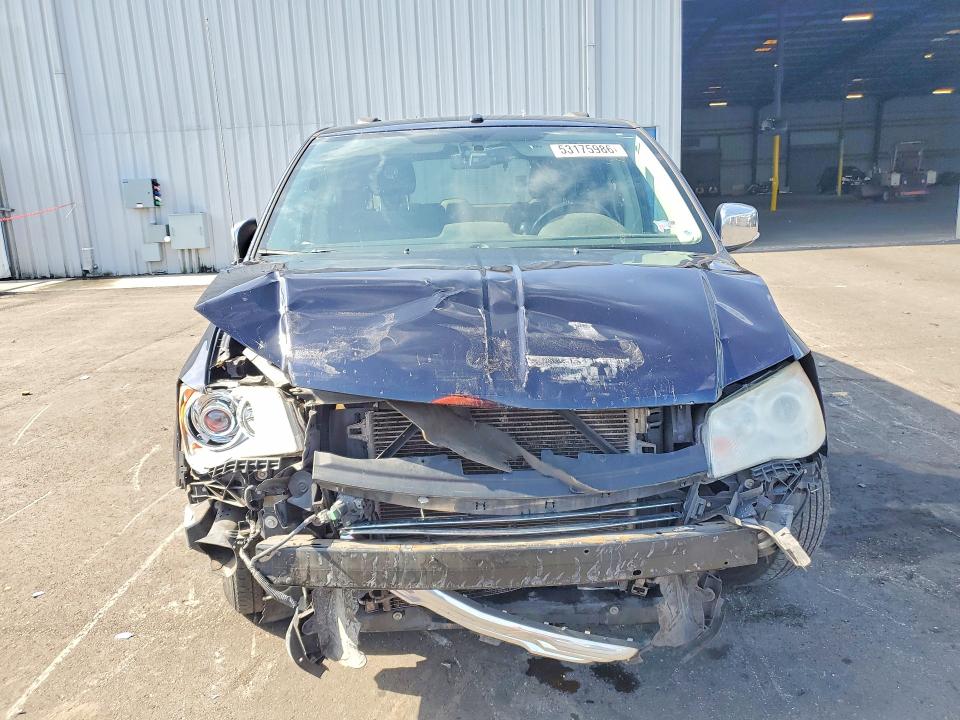 2011 Chrysler Town & Country მანქანა იყიდება აუქციონზე, vin: 2A4RR6DG3BR667347, აუქციონის ნომერი: 53175986
