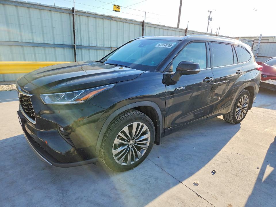 2021 Toyota Highlander მანქანა იყიდება აუქციონზე, vin: 5TDEBRCHXMS017767, აუქციონის ნომერი: 53024976