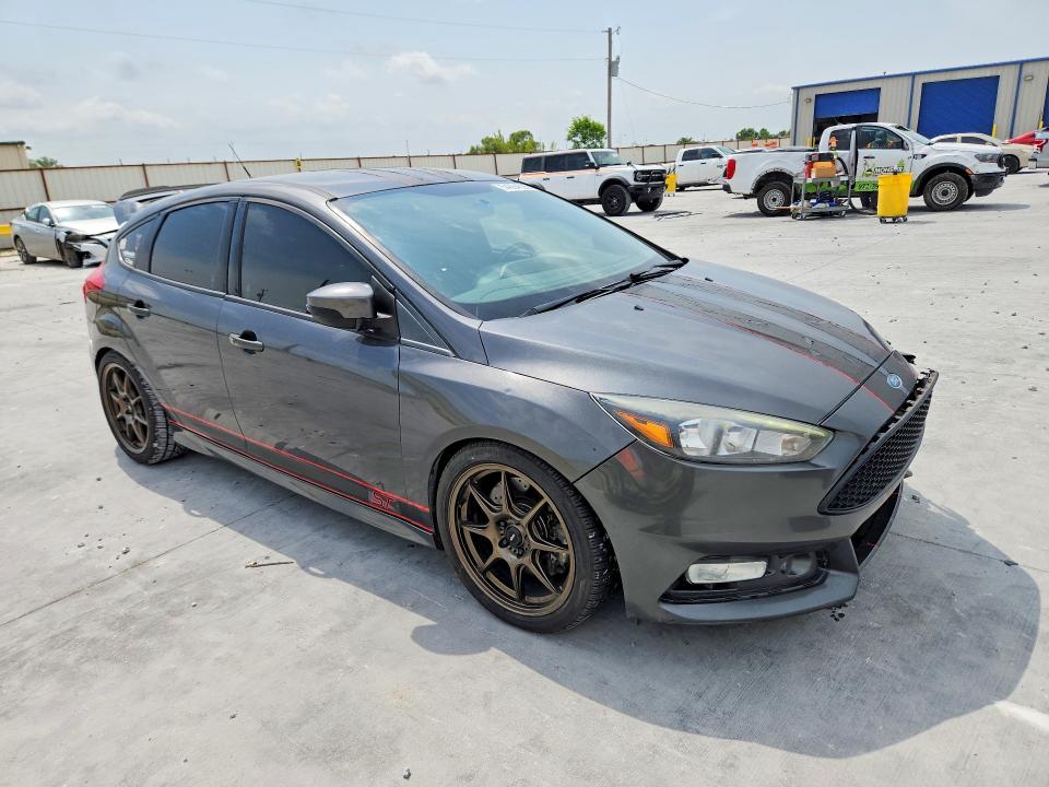 Продажа на аукционе авто 2017 Ford Focus, vin: 1FADP3L95HL331813, номер лота: 54004526