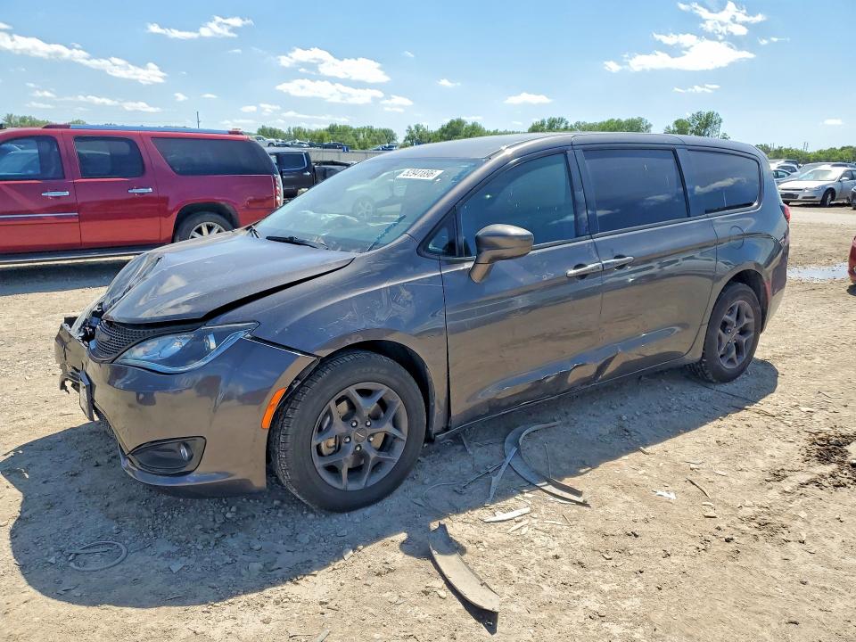 Продажа на аукционе авто 2018 Chrysler Pacifica, vin: 2C4RC1FG0JR287419, номер лота: 52941896