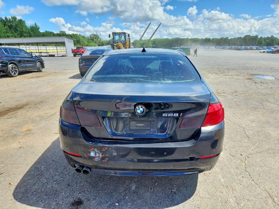 54916446 :رقم المزاد ، WBAXH5C53CDW09217 vin ، 2012 Bmw 528 مزاد بيع