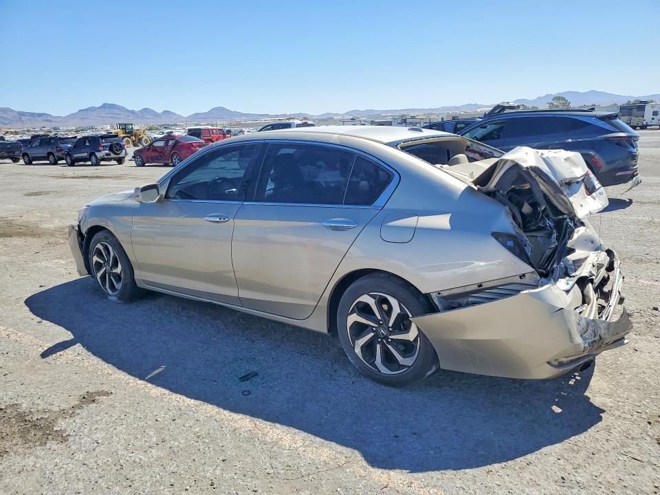 53845926 :رقم المزاد ، 1HGCR3F80HA038711 vin ، 2017 Honda Accord مزاد بيع