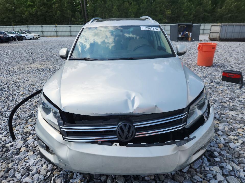 53961836 :رقم المزاد ، WVGAV7AX7DW557531 vin ، 2013 Volkswagen Tiguan مزاد بيع