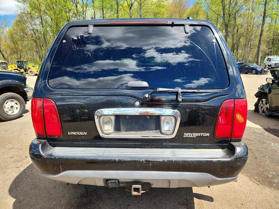2001 Lincoln Townhouse Navigator მანქანა იყიდება აუქციონზე, vin: 5LMFU28R51LJ14579, აუქციონის ნომერი: 51806206