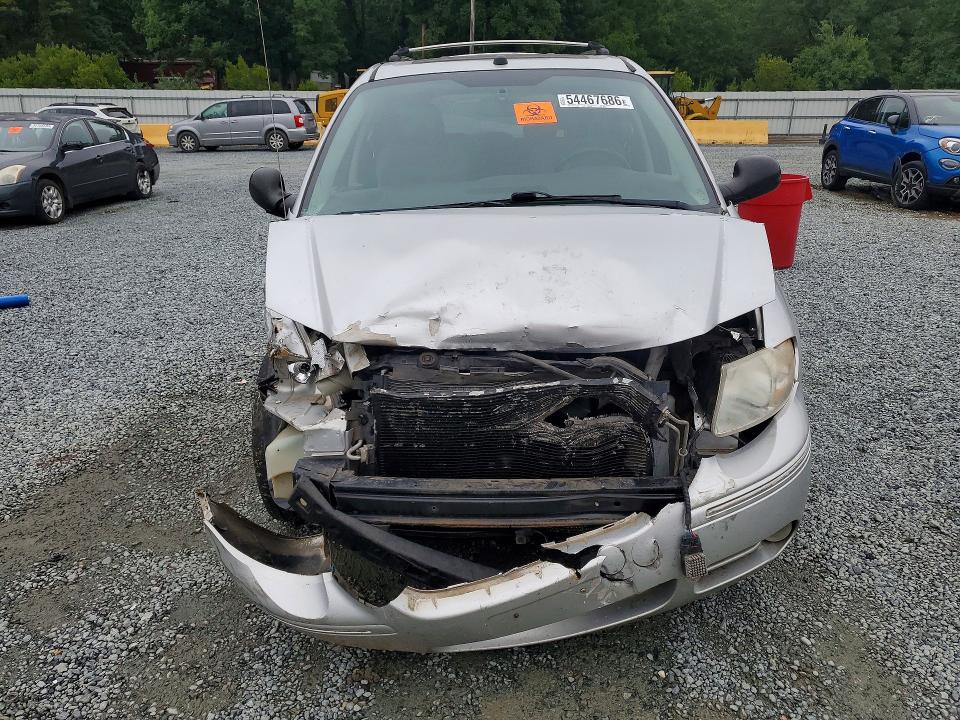 2005 Chrysler Town & Country მანქანა იყიდება აუქციონზე, vin: 2C4GP64L85R338065, აუქციონის ნომერი: 54467686