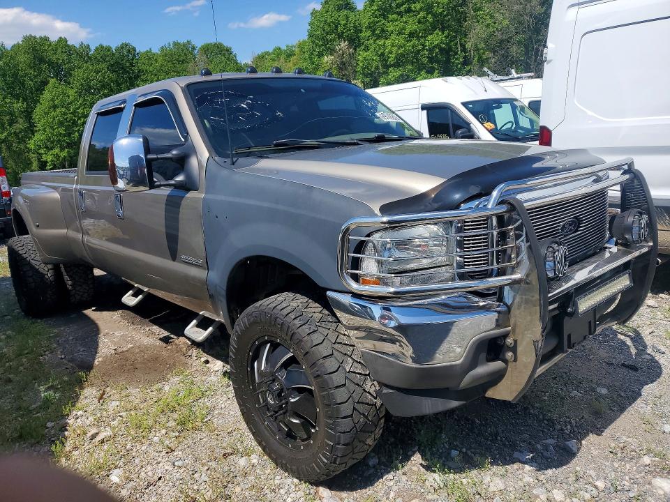 69792285 :رقم المزاد ، 1FTWW32P73EB88995 vin ، 2003 Ford F350 مزاد بيع
