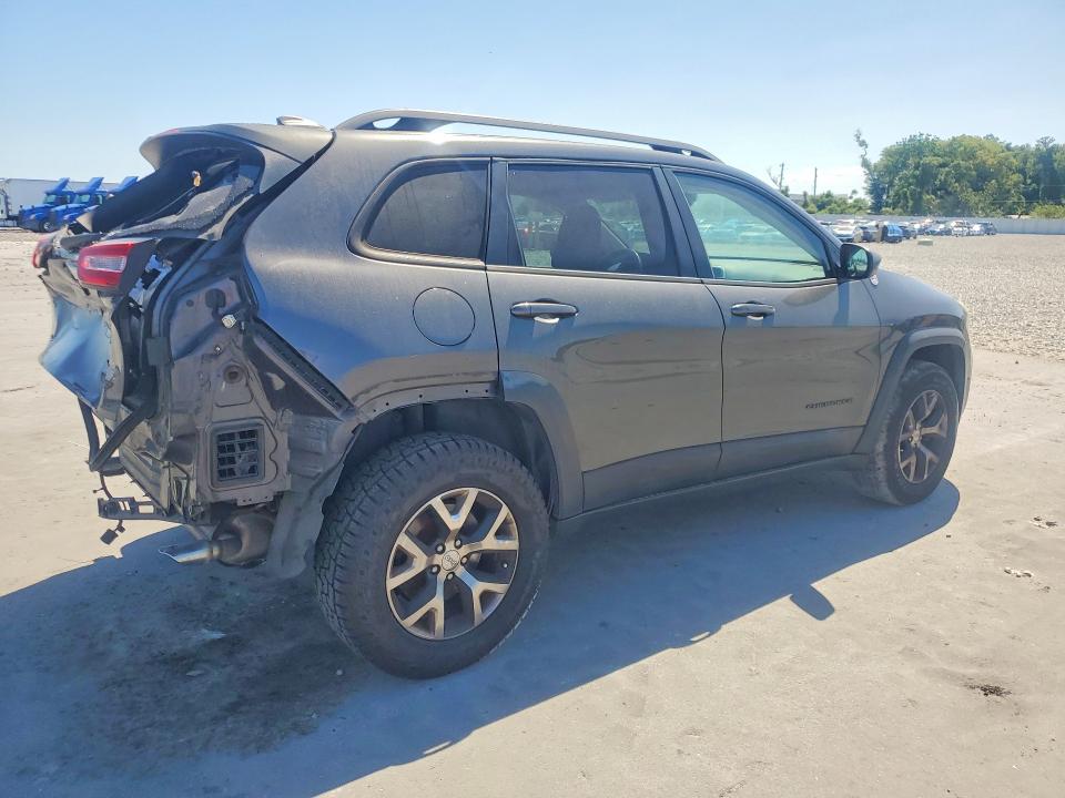 53083616 :رقم المزاد ، 1C4PJMBS8FW503881 vin ، 2015 Jeep Cherokee مزاد بيع