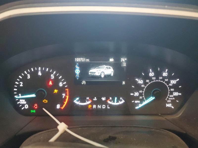 51196026 :رقم المزاد ، 1FMCU9G60NUA60887 vin ، 2022 Ford Escape مزاد بيع