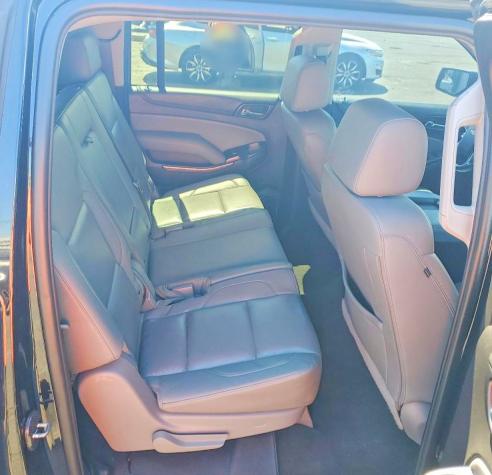 2018 Chevrolet Suburban მანქანა იყიდება აუქციონზე, vin: 1GNSKHKC5JR253389, აუქციონის ნომერი: 54603906