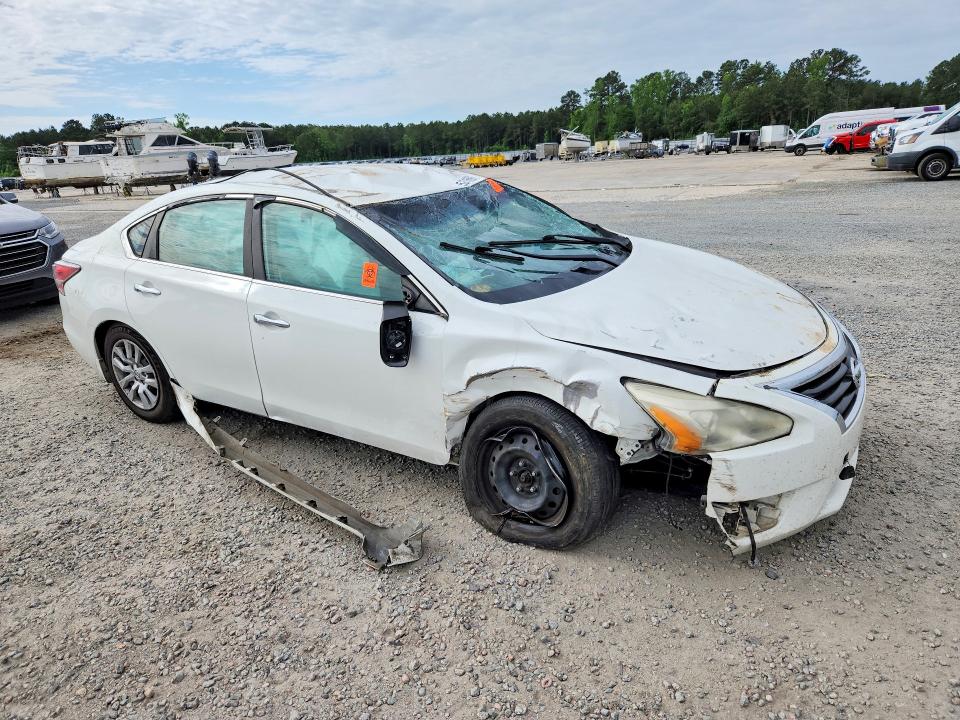 2015 Nissan Altima მანქანა იყიდება აუქციონზე, vin: 1N4AL3AP1FC299178, აუქციონის ნომერი: 52616696