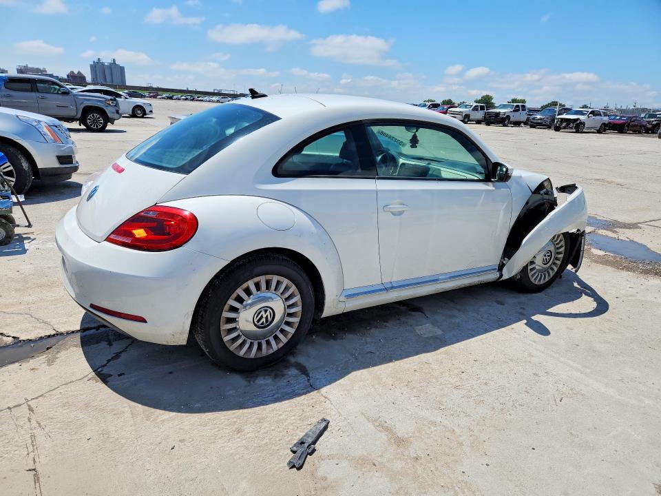 53224446 :رقم المزاد ، 3VWJX7AT9EM611454 vin ، 2014 Volkswagen Beetle مزاد بيع