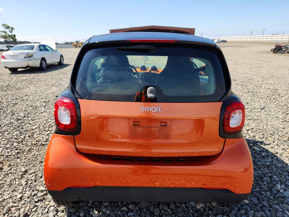 Aukcja sprzedaży 2016 Smart Fortwo, vin: WMEFJ5DA7GK051762, numer aukcji: 52711716