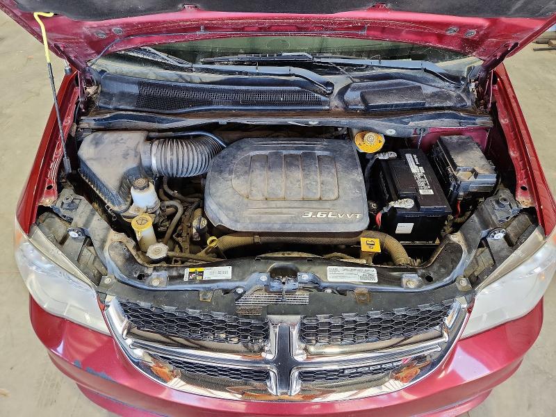 52031746 :رقم المزاد ، 2C4RDGCG0GR249590 vin ، 2016 Dodge Caravan مزاد بيع