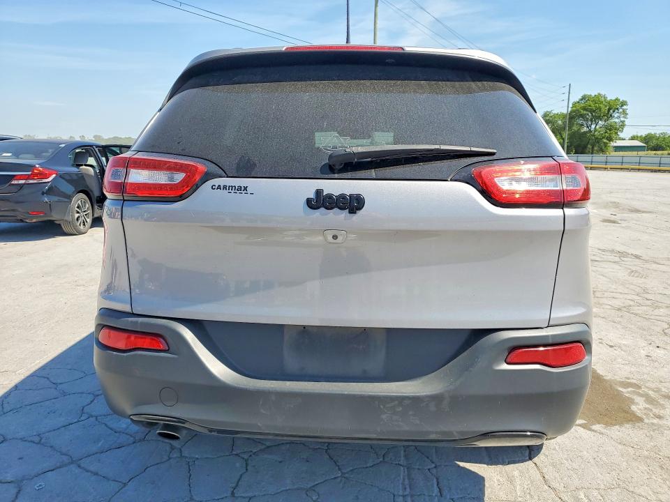 53809536 :رقم المزاد ، 1C4PJLCB9JD576786 vin ، 2018 Jeep Cherokee مزاد بيع
