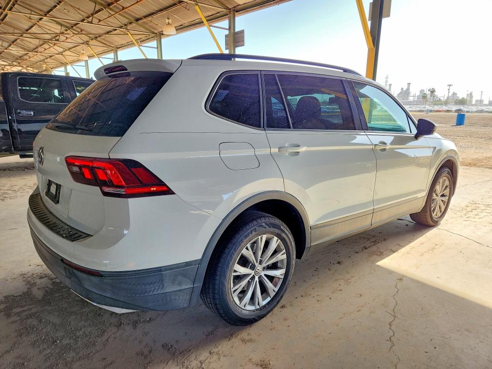 53449446 :رقم المزاد ، 3VV1B7AX5KM051854 vin ، 2019 Volkswagen Tiguan مزاد بيع