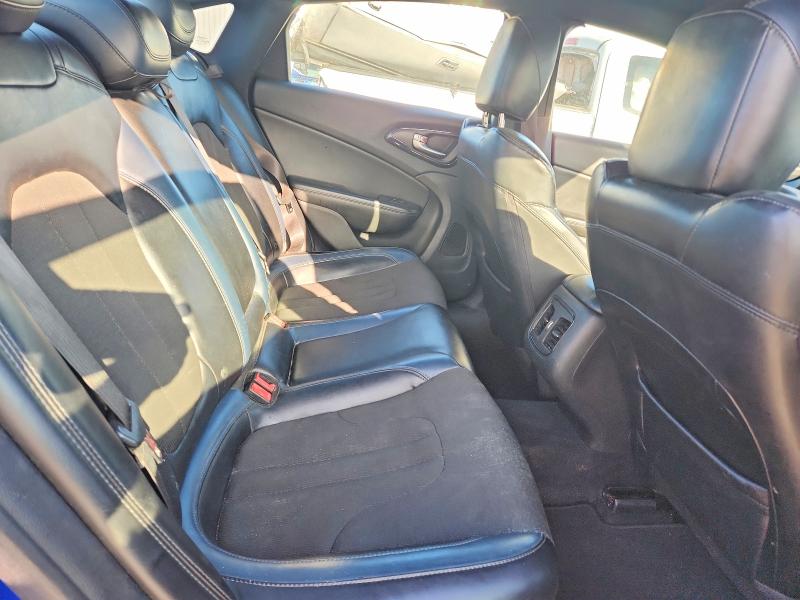 Продажа на аукционе авто 2015 Chrysler 200, vin: 1C3CCCBG7FN508062, номер лота: 52921316