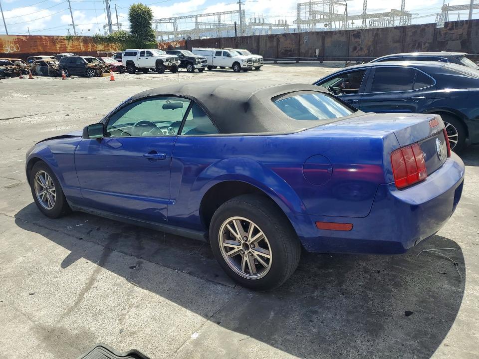 2005 Ford Mustang მანქანა იყიდება აუქციონზე, vin: 1ZVHT84N755256481, აუქციონის ნომერი: 55200636