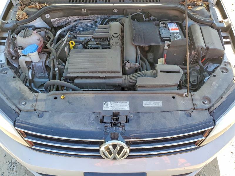 52293576 :رقم المزاد ، 3VWDB7AJ9HM237748 vin ، 2017 Volkswagen Jetta مزاد بيع