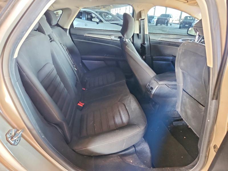 53541026 :رقم المزاد ، 3FA6P0LU7HR386115 vin ، 2017 Ford Fusion مزاد بيع