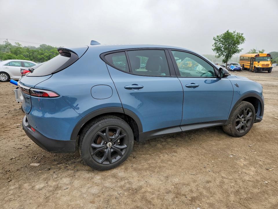 2023 Dodge Hornet მანქანა იყიდება აუქციონზე, vin: ZACNDFAN9P3A02607, აუქციონის ნომერი: 54811466