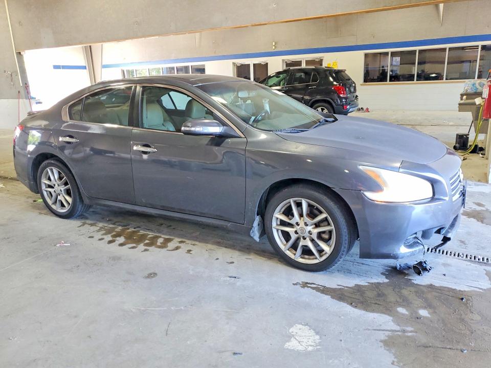 52825096 :رقم المزاد ، 1N4AA5AP6AC820910 vin ، 2010 Nissan Maxima مزاد بيع