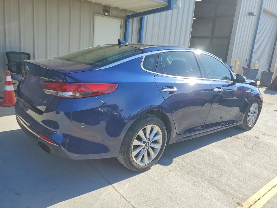 Продажа на аукционе авто 2018 Kia Optima, vin: 5XXGT4L32JG237267, номер лота: 53212906