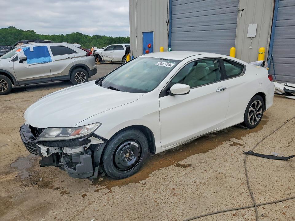 Продажа на аукционе авто 2017 Honda Accord, vin: 1HGCT1B34HA002388, номер лота: 54517646