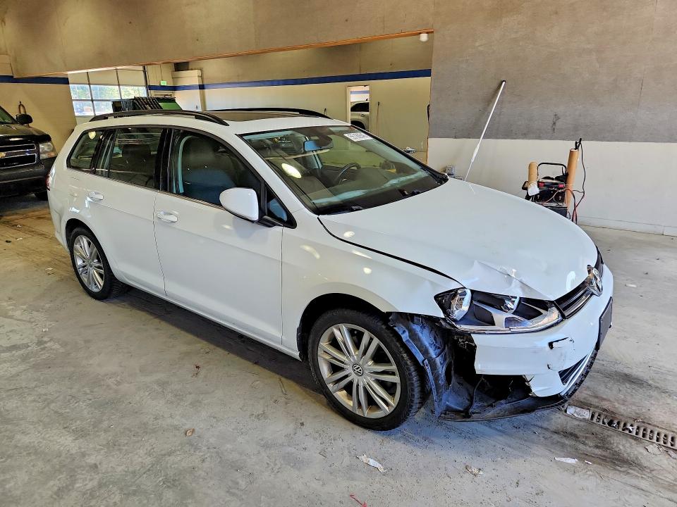 55160546 :رقم المزاد ، 3VWCA7AU1FM516259 vin ، 2015 Volkswagen Golf Sportwagen مزاد بيع