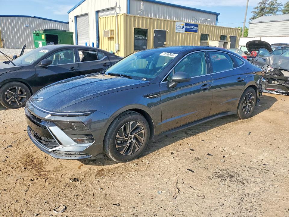 2026 Hyundai Sonata Hybrid მანქანა იყიდება აუქციონზე, vin: KMHL24JJ1TA158198, აუქციონის ნომერი: 53821216