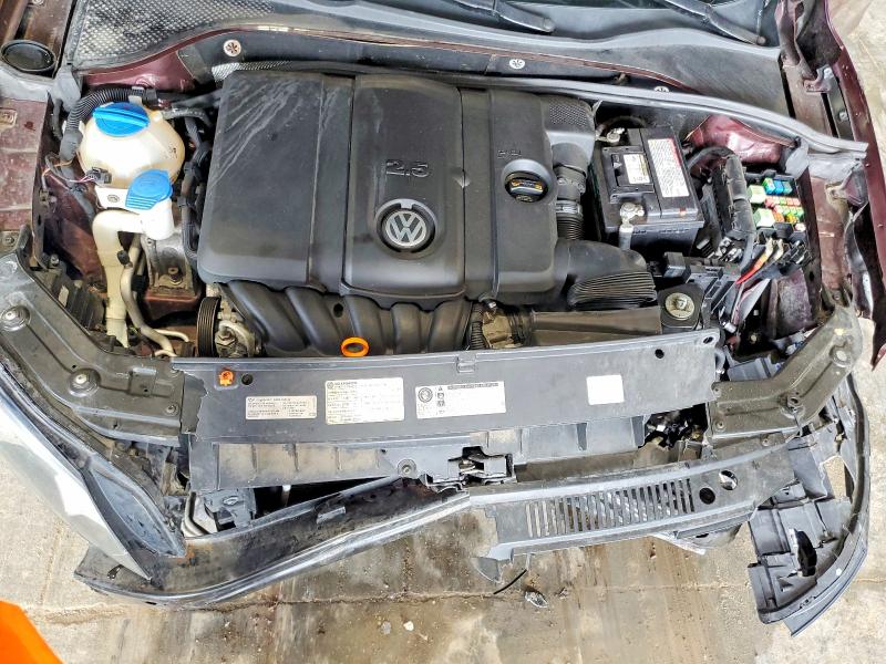 2013 Volkswagen Passat მანქანა იყიდება აუქციონზე, vin: 1VWAP7A33DC062513, აუქციონის ნომერი: 54785186