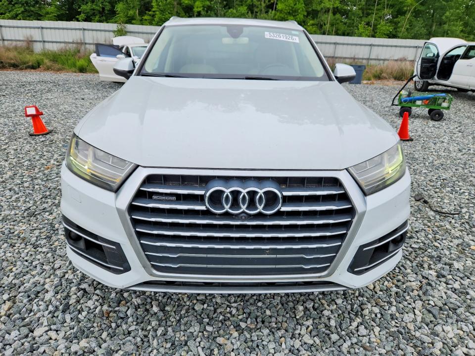 Продажа на аукционе авто 2017 Audi Q7, vin: WA1LAAF72HD008135, номер лота: 53261926