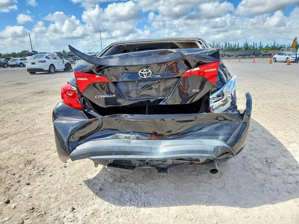 2018 Toyota Corolla მანქანა იყიდება აუქციონზე, vin: 5YFBURHE5JP792445, აუქციონის ნომერი: 53575386