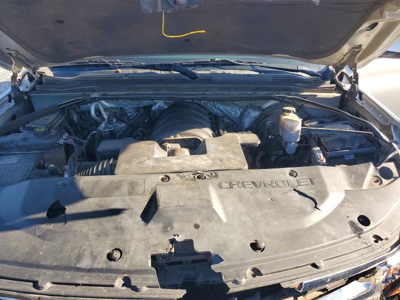 2015 Chevrolet Suburban მანქანა იყიდება აუქციონზე, vin: 1GNSCJKC4FR702430, აუქციონის ნომერი: 53051886