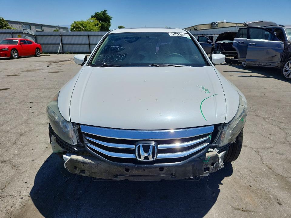54023636 :رقم المزاد ، 1HGCP3F83CA018984 vin ، 2012 Honda Accord مزاد بيع