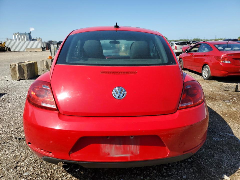 53417556 :رقم المزاد ، 3VWJX7AT7CM657880 vin ، 2012 Volkswagen Beetle مزاد بيع