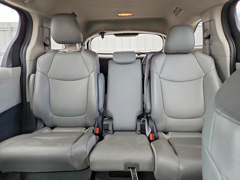 Продажа на аукционе авто 2021 Toyota Sienna, vin: 5TDJRKEC4MS067504, номер лота: 50964896