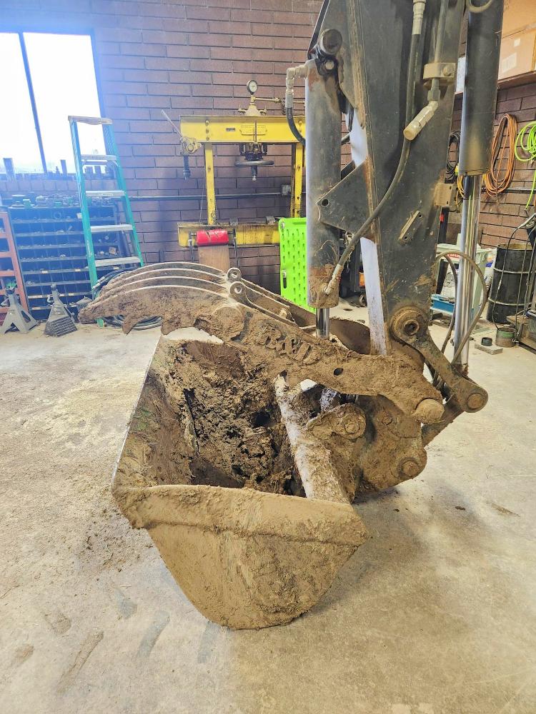 Продажа на аукционе авто 2014 John Deere 85g, vin: 1FF085GXKEJ018517, номер лота: 55270546