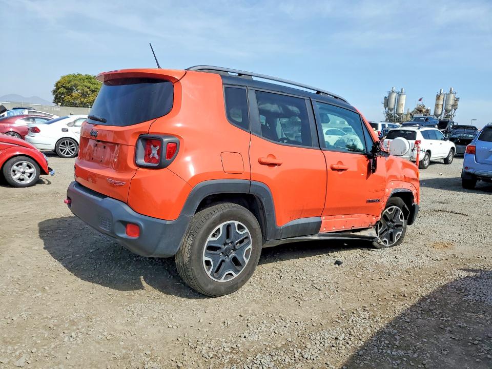 Продажа на аукционе авто 2015 Jeep Renegade, vin: ZACCJBCT8FPB91407, номер лота: 54300586