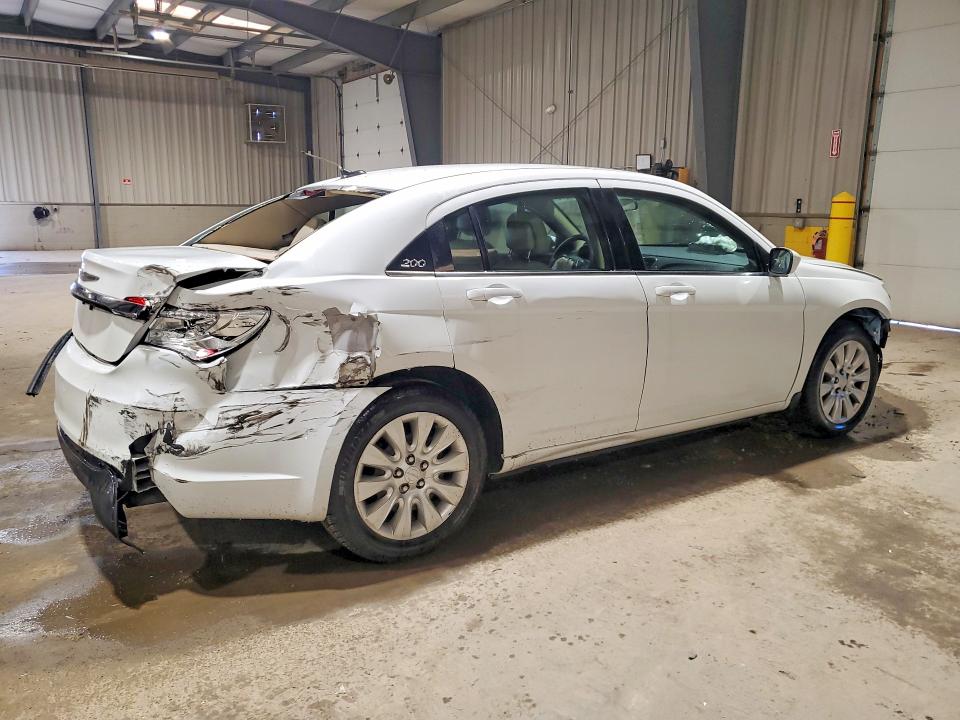 Продажа на аукционе авто 2014 Chrysler 200, vin: 1C3CCBAB9EN206268, номер лота: 52420246