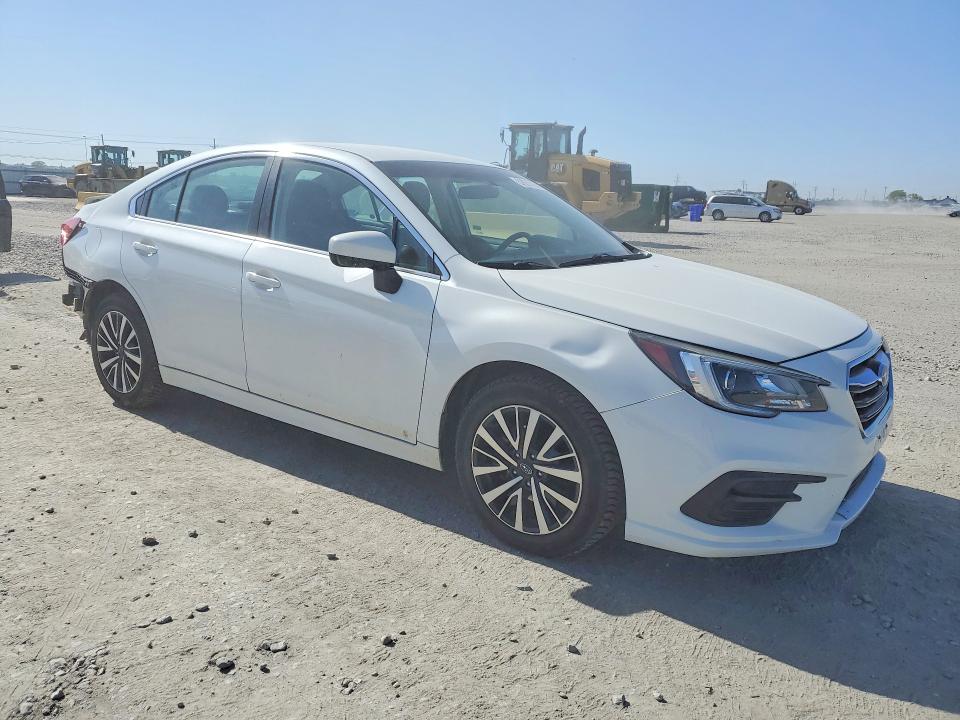 Продаж на аукціоні авто 2018 Subaru Legacy, vin: 4S3BNAC66J3012833, номер лоту: 52970726